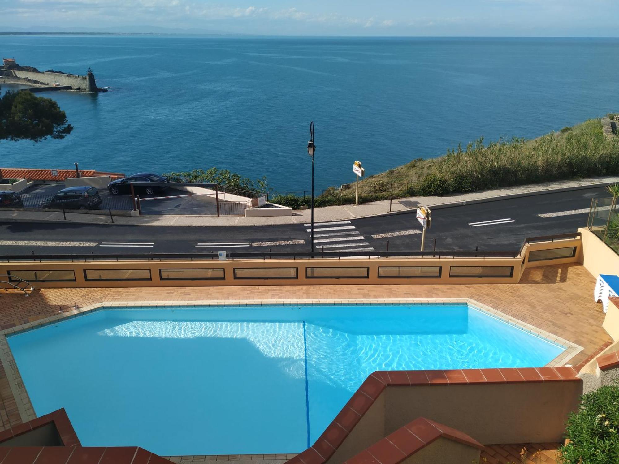Location Vue Mer Du Samedi Au Samedi, Clim, Parking, Piscine, Plage Collioure Exterior foto